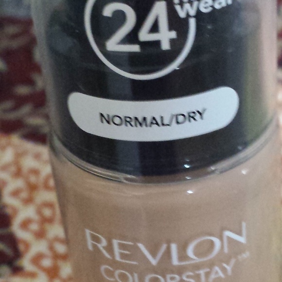 Meet your Posher, Wen Dee @ Lucky Charm - Picture 3 of 5